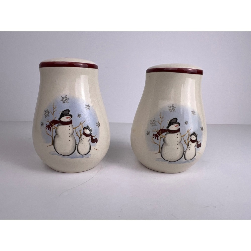Vintage Royal‎ Seasons Stoneware- Snowmen W/Scarf & Hat-Salt & Pepper Shaker